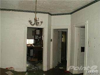 3rd image of 5723 Terry Ave