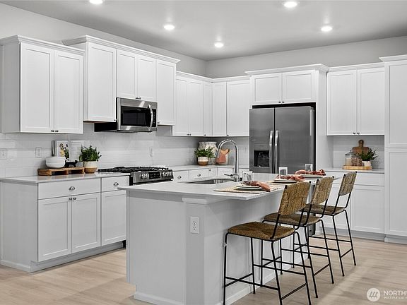 5th image of 19230 137th Avenue Ct E