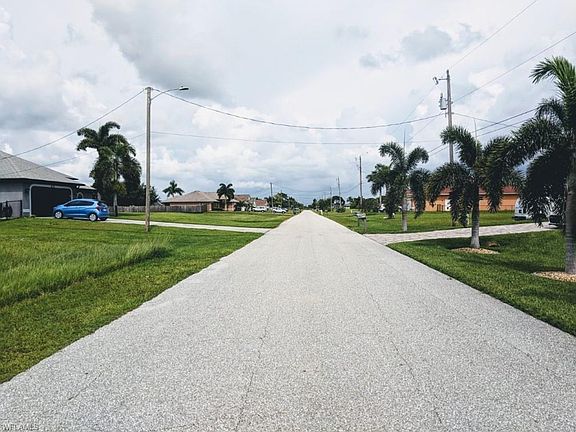 4th image of 617 NW 14th Ter