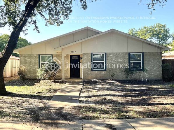 2709 Clover Valley Dr