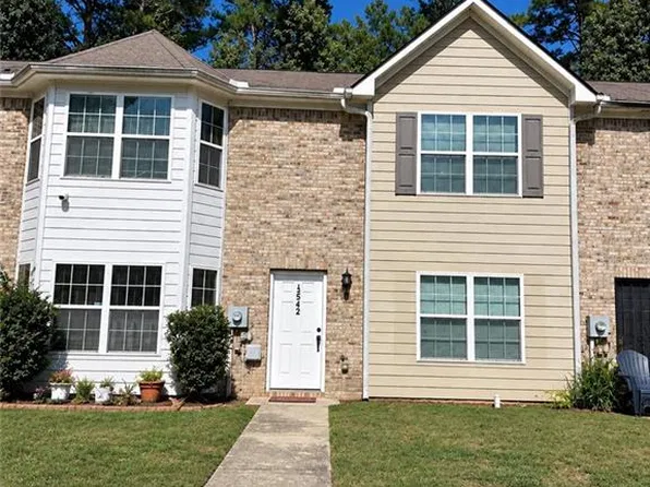 5542 Pineridge Ct, Forest Park, GA 30297