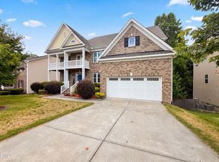 320 Knollcrest Ln, Knightdale, NC 27545