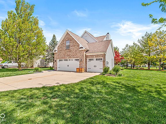 5th image of 6758 Woodcliff Cir