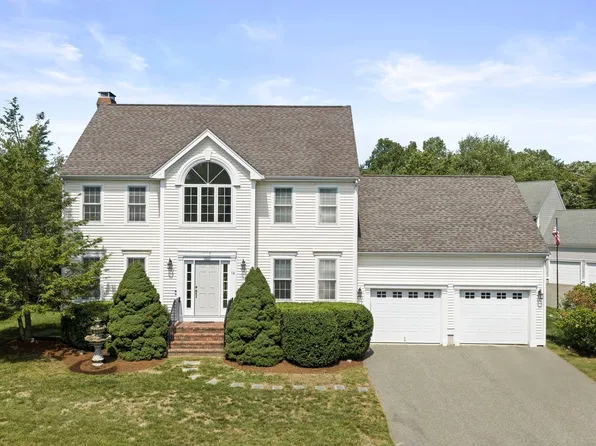 14 Orchard Ln, Abington, MA 02351