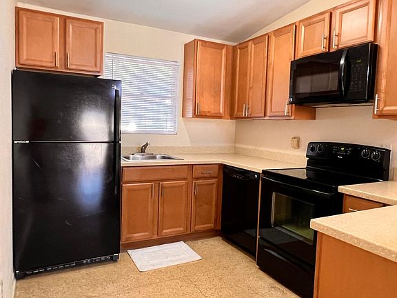 4th image of 2125 Flamingo Dr