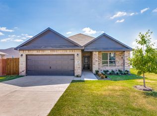 628 Vaquero St, White Settlement, TX 76108