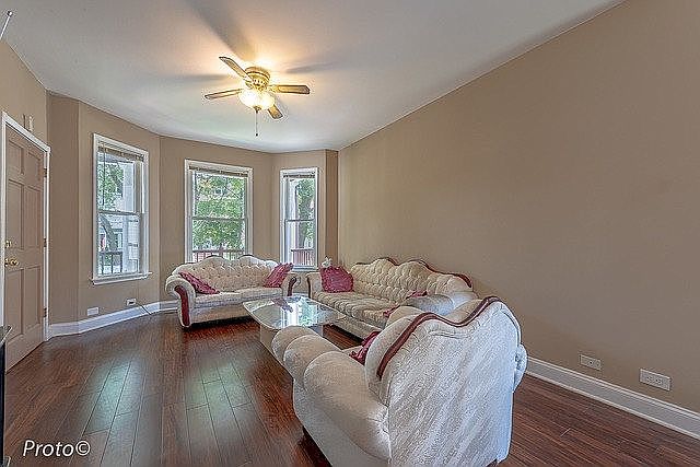 1st image of 4326 N Avers Ave APT 2