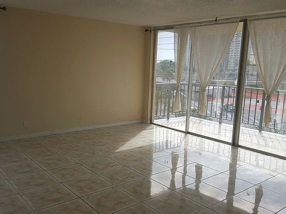 2nd image of 3233 NE 32nd Ave APT 402
