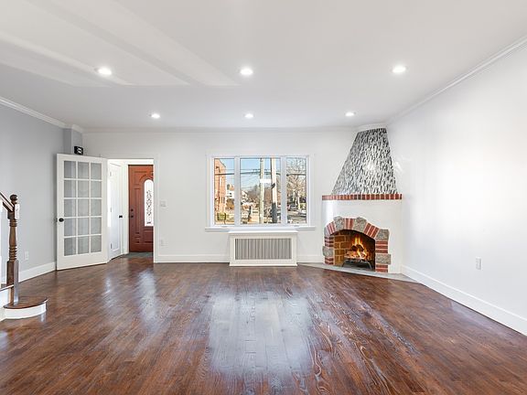 4th image of 22622 141st Ave