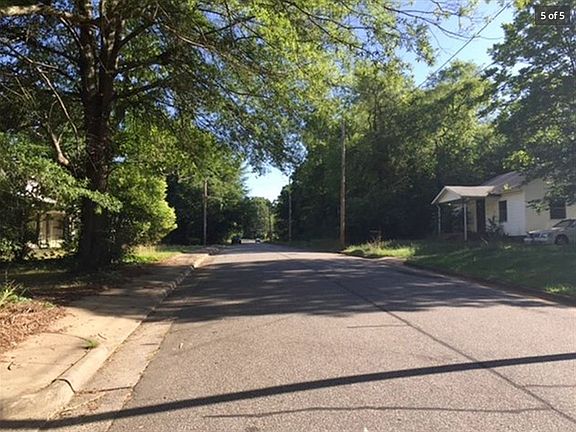 5th image of 1322 Harris St