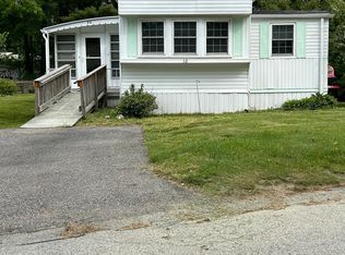 22 Sycamore Dr, Halifax, MA 02338