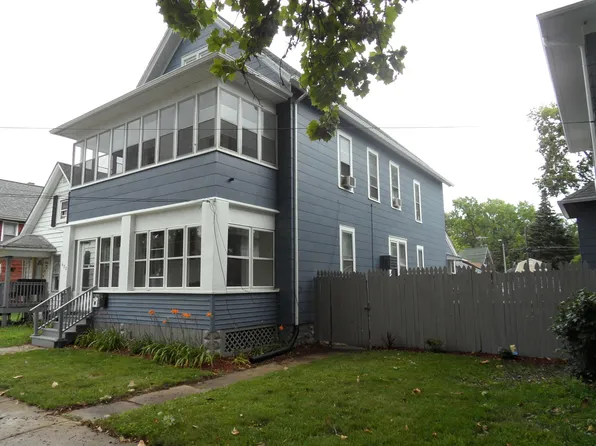 628 Concord St, Aurora, IL 60505