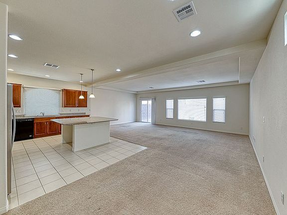 4th image of 5950 Crown Palms Ave