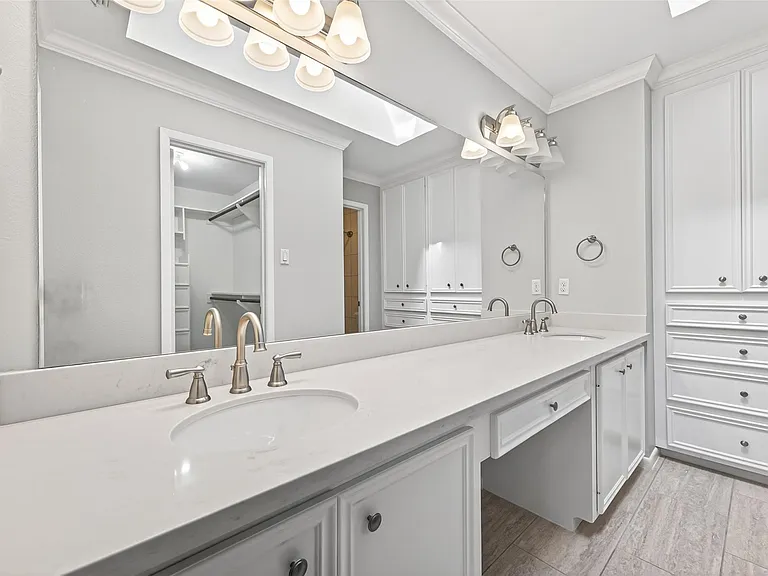 5218 Palmetto St — Photo 41