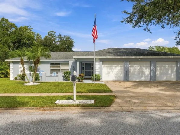 3300 PLAYER DRIVE, NEW PORT RICHEY, FL 34655