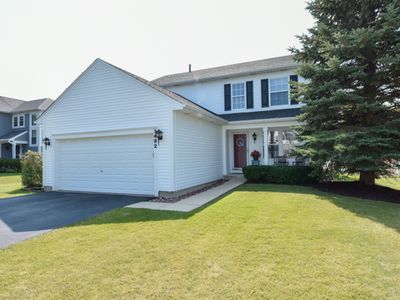 1482 Mayfair Ln, Grayslake, IL, 60030