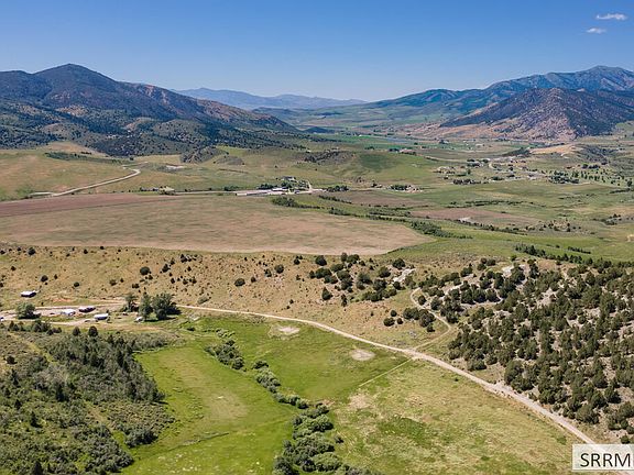 4th image of E Creek Rd