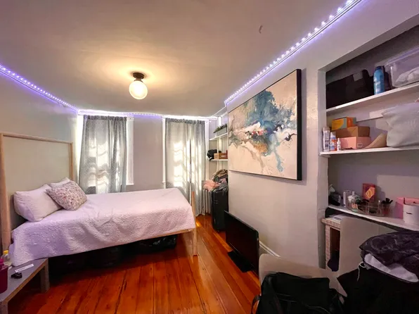 2 Champney Pl, Boston, MA