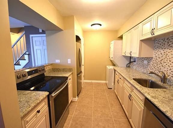 3rd image of 1183 E Greenbriar Ln #B