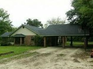 10618 Snake Jenkins Rd, Bogalusa, LA 70427