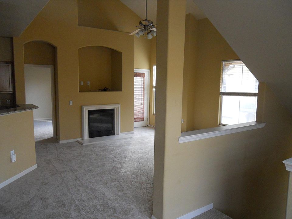 1st image of 5350 Dunlay Dr Unit 811