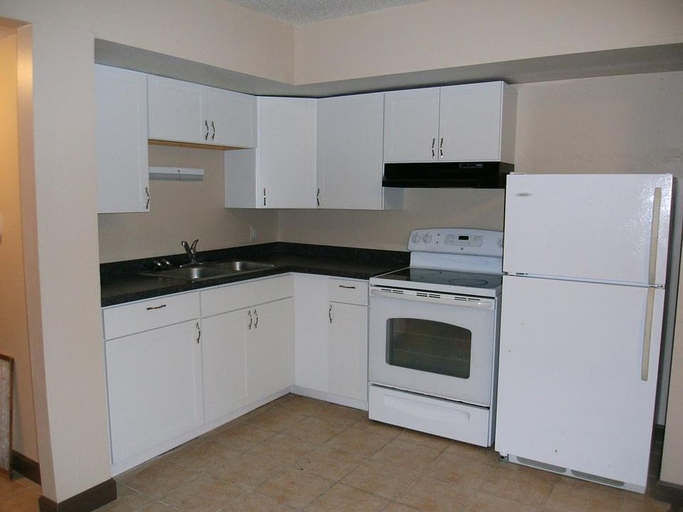 2nd image of 3721 College Ave APT 1