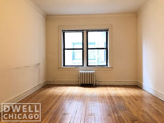 3rd image of 2950 N Seeley Ave #2958-2