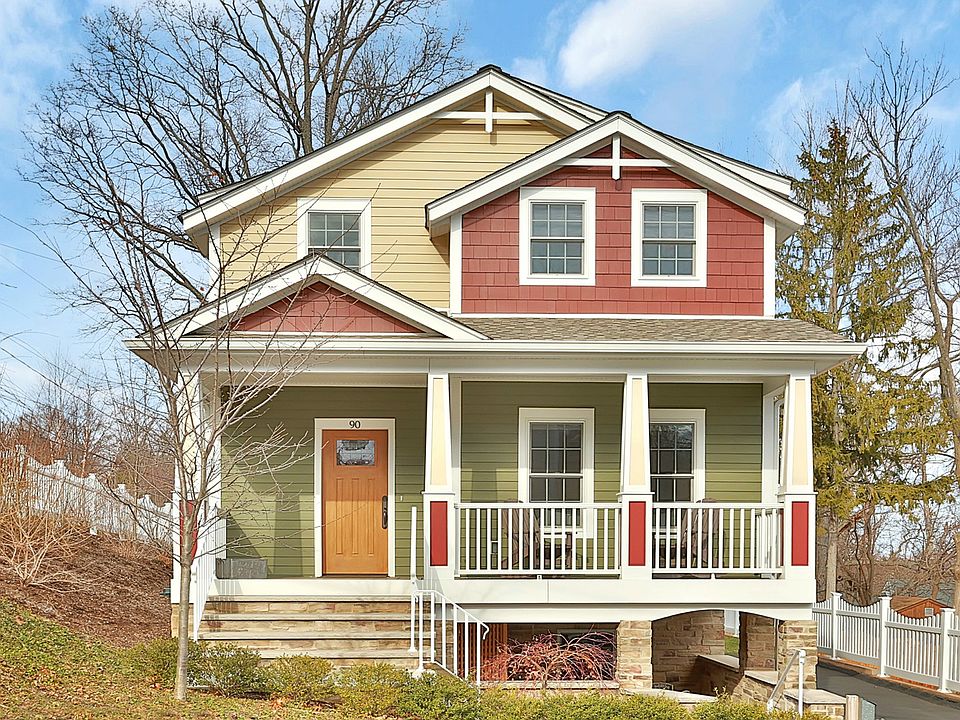 1st image of 90 6th Avenue
