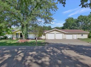 1419 N Milton Ave, Derby, KS 67037