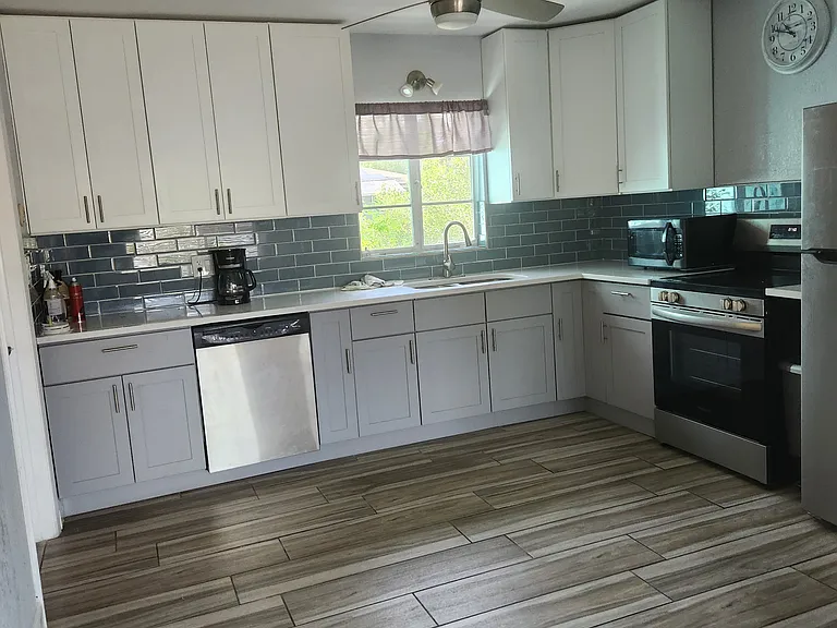 6621 Rosati Ln S — Photo 22