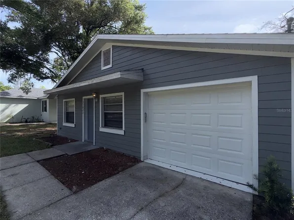 31822 Sybil Ave, Sorrento, FL 32776