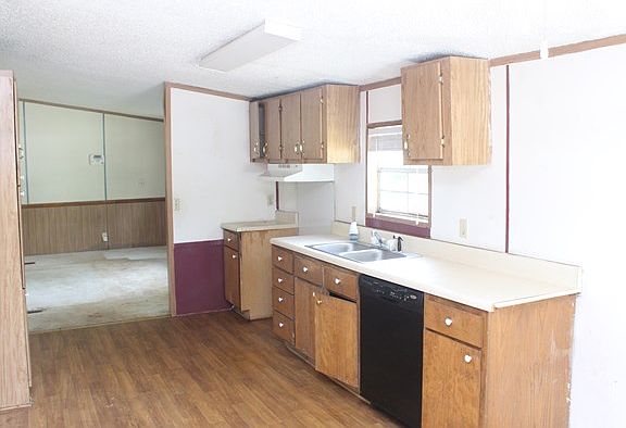 2nd image of 114 Barkwood Ln