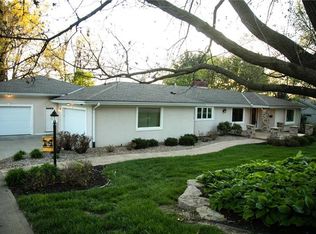 8 Wishbone Rd, Saint Joseph, MO 64506