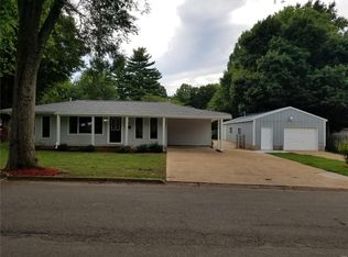 221 Taylor Ave, Farmington, MO