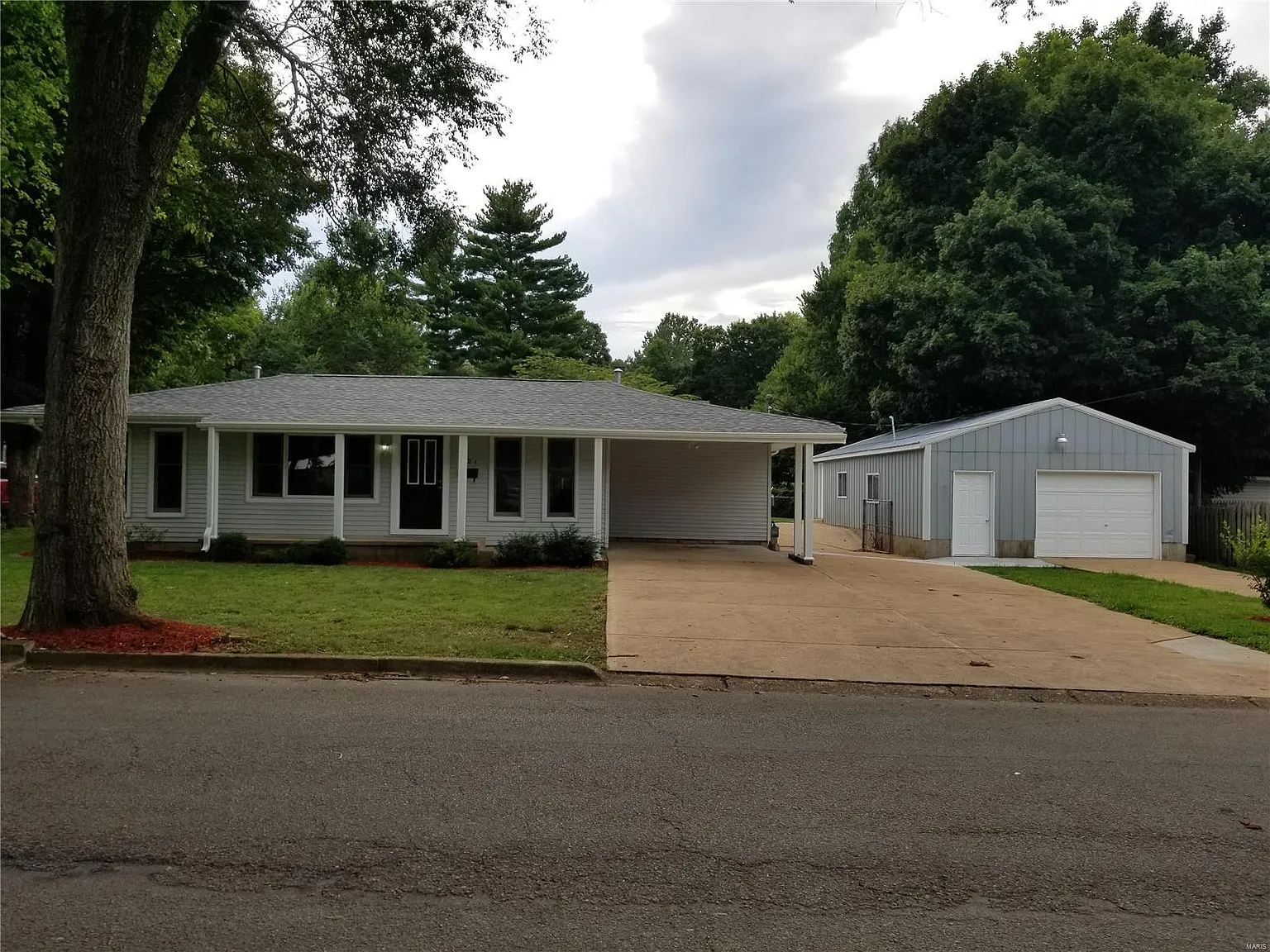 221 Taylor Ave photo 1
