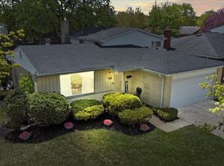 24505 Lyndon, Redford, MI 48239