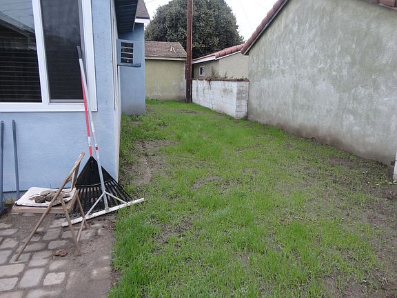 2nd image of 2208 W Orange Grove Ave