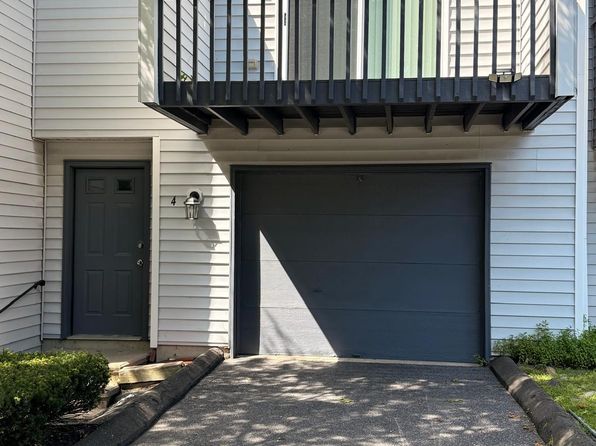73 Coalpit Hill Rd #4, Danbury, CT 06810 – 2-bedroom rental in Danbury