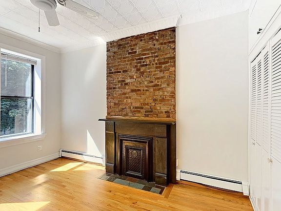 2nd image of 118 Bedford Ave APT 2