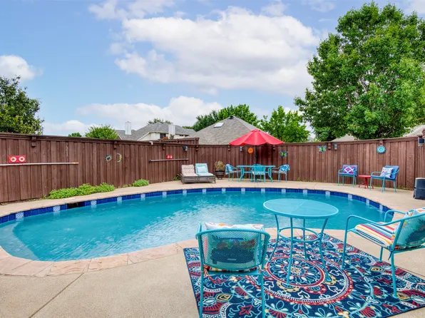 3929 Harbor Dr, The Colony, TX 75056
