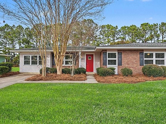 2nd image of 857 Pampas Dr. #C