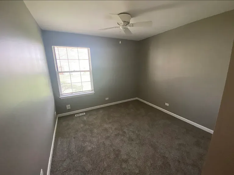 2111 Camden Ln #2111 — Photo 11
