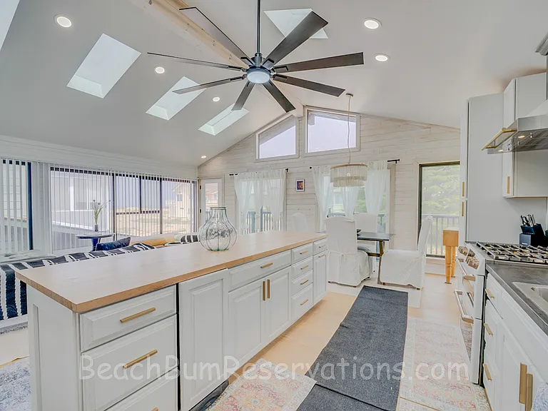 316 Sandpiper Ln — Photo 4