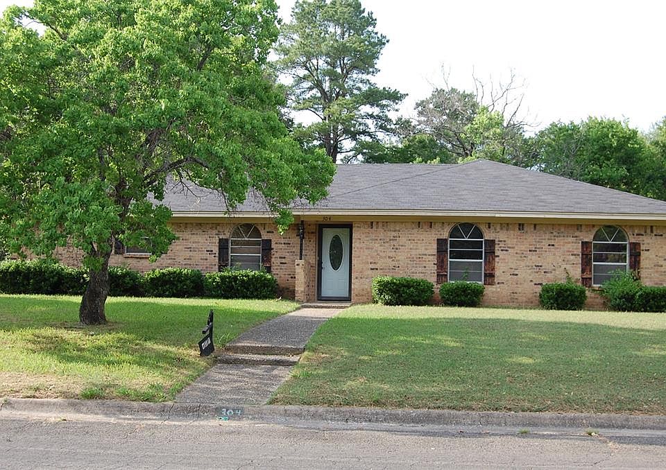 1st image of 304 McKinney Ave