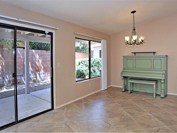 5th image of 3088 W Autumn Breeze Dr