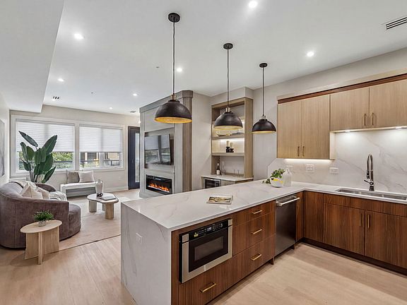3rd image of 78 Zabriskie St #1