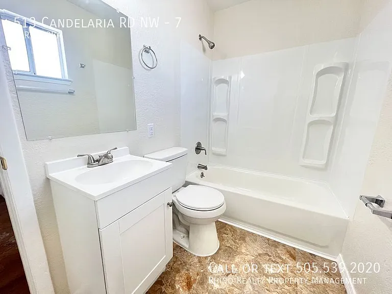 513 Candelaria Rd NW #7 — Photo 6