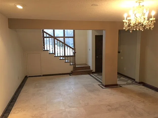 4 bed, 2960 sqft, $2,200 — Photo 4