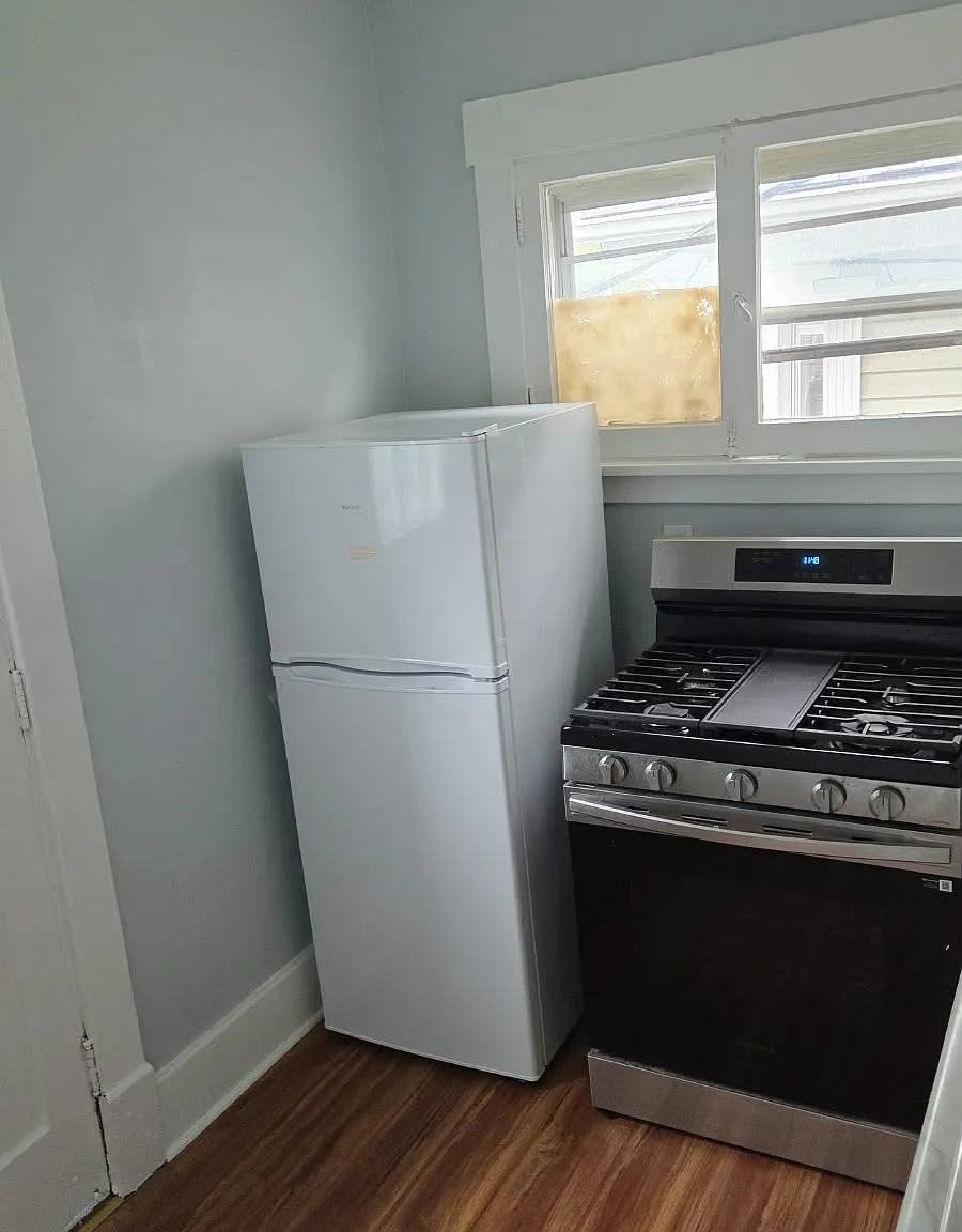 1 bed, 954 sqft, $950 — Photo 1