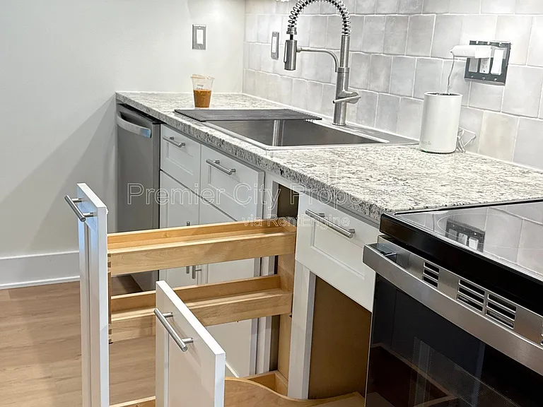240 McGregor Ave #2 — Photo 26